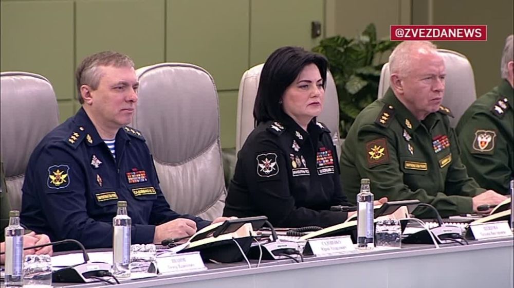 ������ ����� � ����� 8 ����� ��������� � ��������-���������� ��� � ������������ �� �� ������