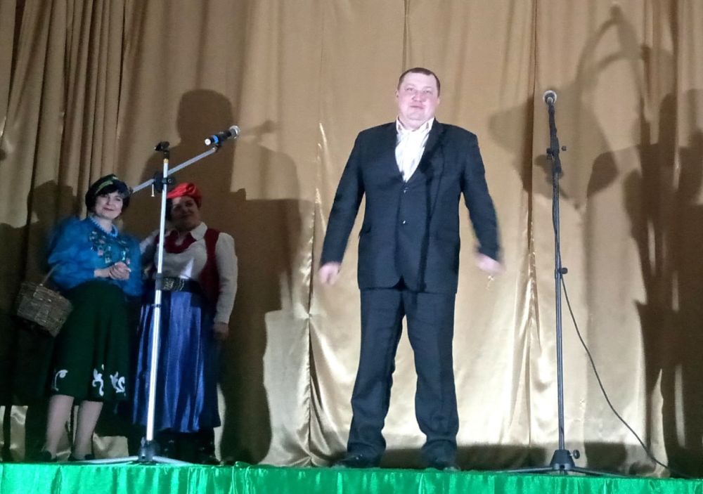 В ДК Г. МИУСИНСК ПРОШЕЛ ПРАЗДНИЧНЫЙ КОНЦЕРТ