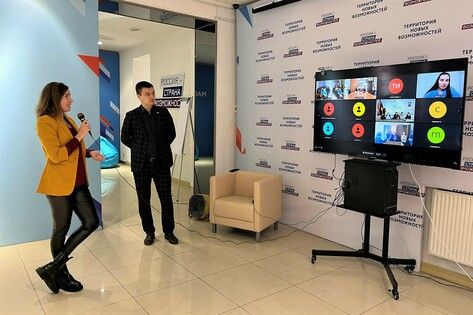 Встреча с партнерами программы "Другое дело" президентской платформы прошла в Луганске