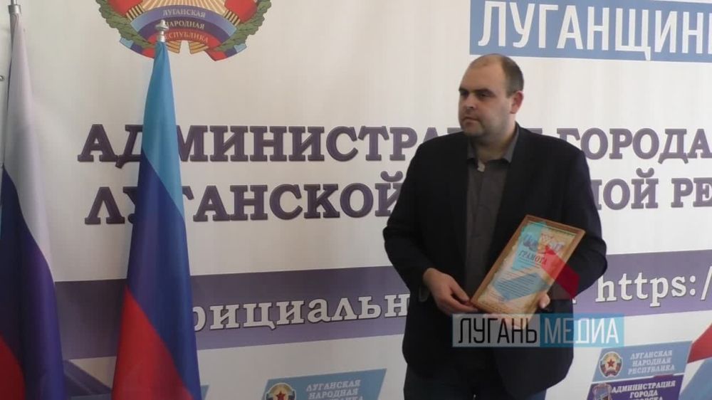 ������ ����������� ����� �������-������������� ��������� ���������� � ��������