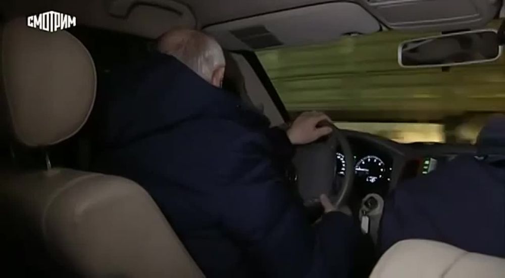 Владимир Путин посетил Мариуполь