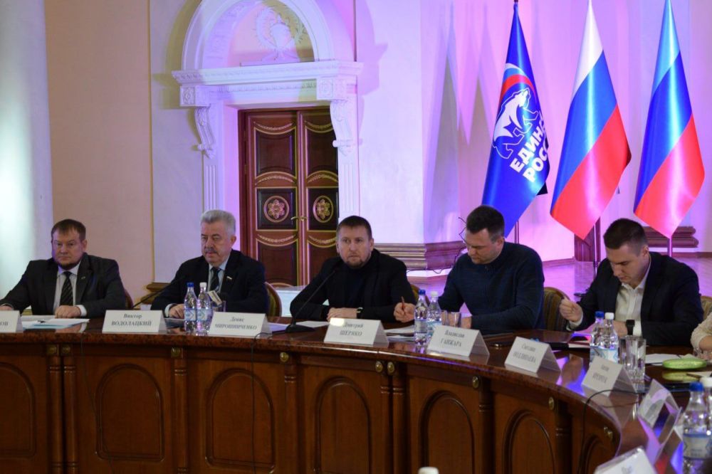 ������ ����������: ������� ������ ������� � ����������� ������� ���������ǻ �� ���� ���� ������ - ����������� ������� ��������� �������������������, �������������� ��������� ��� �� ���������� ��� ������� �������