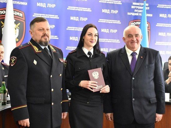 Итоги поездки губернатора на Донбасс: луганские выпускники получили костромские дипломы