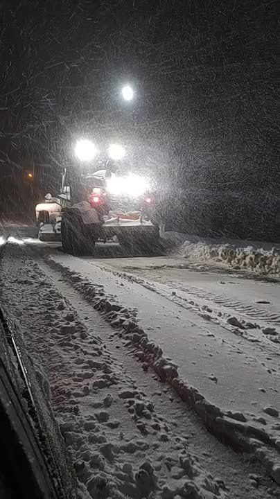 Евгений Морозов: В общем, спохватился март. Снег нельзя передать переходящим остатком)