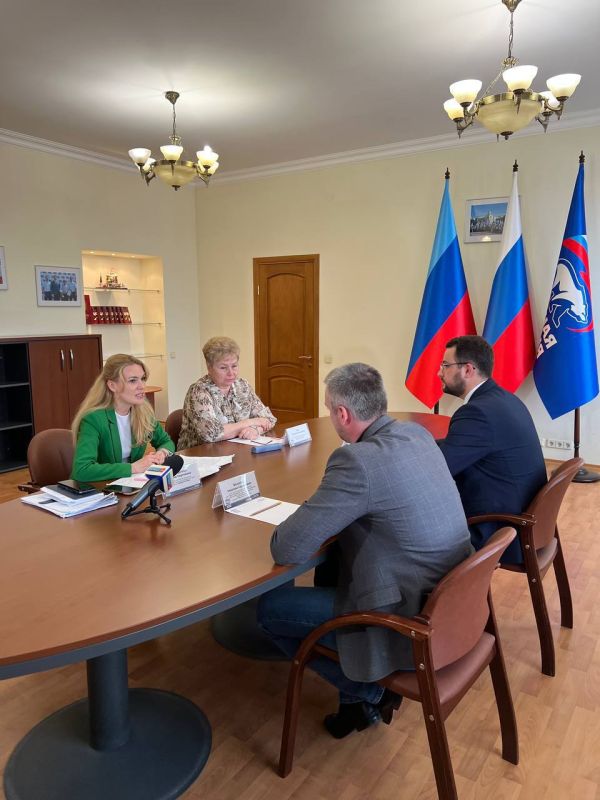 Дарья Лантратова: От вас — смелые идеи, от нас — поддержка и продвижение на федеральный уровень законодательных инициатив