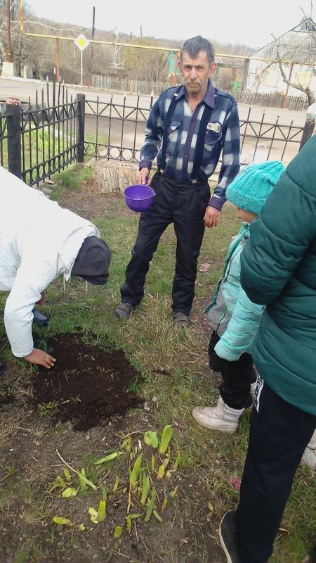 Сергей Колягин: В рамках Дней экологической безопасности, проведение которых запланировано во всей Луганской Народной Республике, мероприятия по благоустройству состоялись и в городе Горское