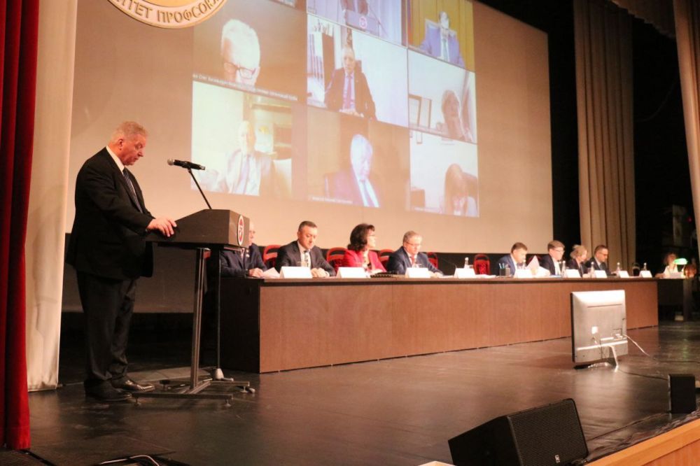 ����� ��������: �������� ������� � ��������� ������������ ������ ��������� ����������� ���������� ������ � ������ �����-����������, ��� ������ � ������ ������������ ������ ���� � ������� � ������ �������� �� ���������� ���������