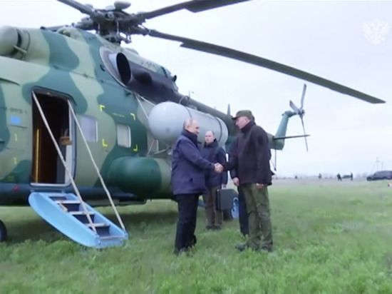 Путин посетил Херсонскую область