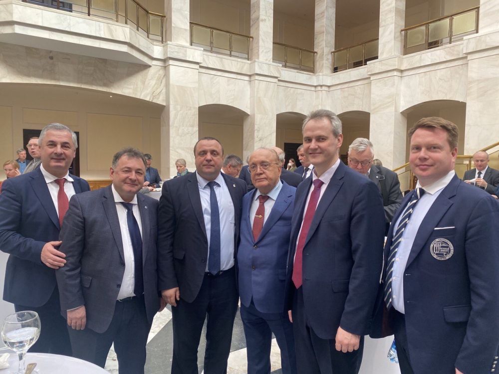 ������� ����� ��������� �������� ���������� ������� � ���������� ���� ��������