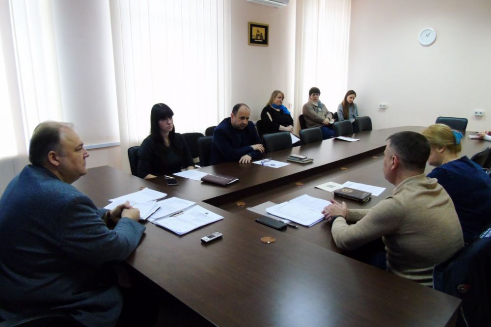 � ���������� ������� ���������� ������� � ��������� ������������� � �������-������������� ��������� ���