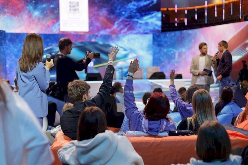 Сегодня в России стартовал просветительский марафон «Знание. Первые»