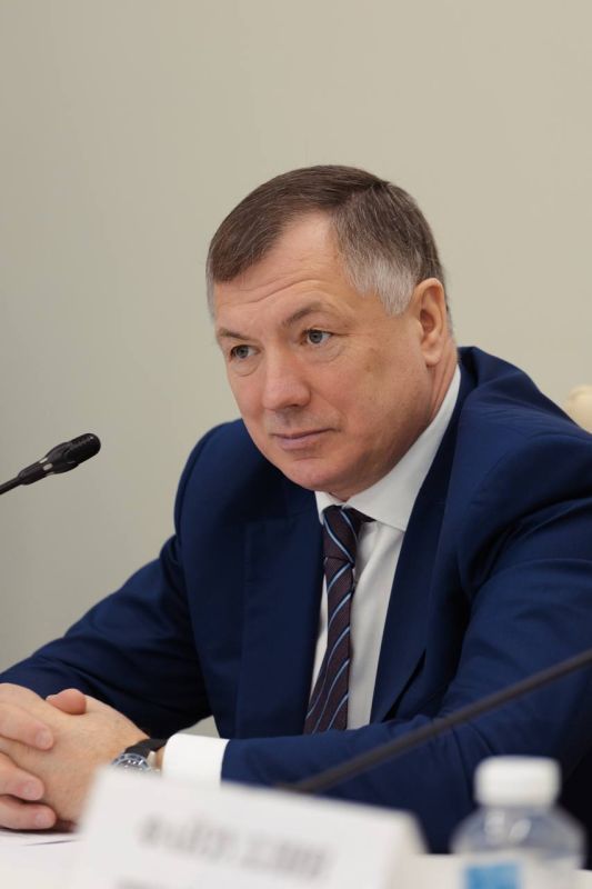 ��������� � ��������� ���������-�������������� �������� 4-� ��������, � ������� �� ��������� ������������� ������� ������������