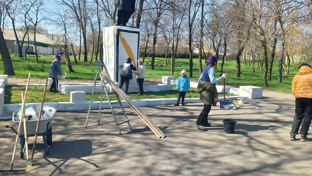 В городах Стаханов, Ирмино, Алмазная прошли Дни экологической безопасности