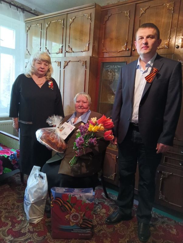 Евгений Морозов: Почетная миссия: чествовать ветеранов Великой Отечественной войны с наступающим праздником Великой Победы