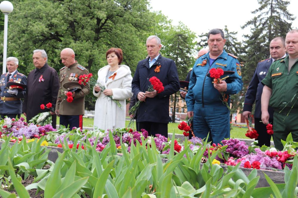 ������ ��������: � ������ ��� ���� ������ �� ������� ������� ������������� ����� � � ������ � �������� ���������� ���������, ������� ������� � ���� �����, ��������� ����� ����� � ������� ���� � ��������� ������ ����� ���������� ��������