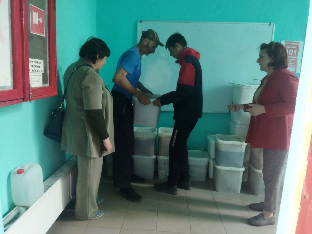 АЛТАЙСКИЙ КРАЙ ПРОДОЛЖАЕТ ОКАЗЫВАТЬ ПОМОЩЬ ЖИТЕЛЯМ РАЙОНА