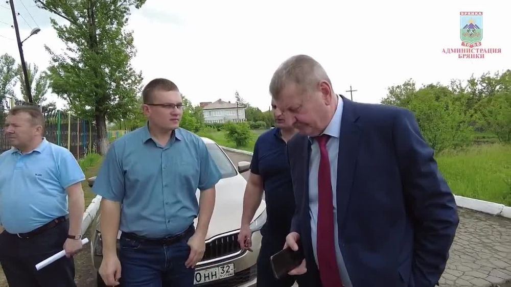 В Брянке с рабочим визитом побывал заместитель губернатора Брянской области Николай Симоненко