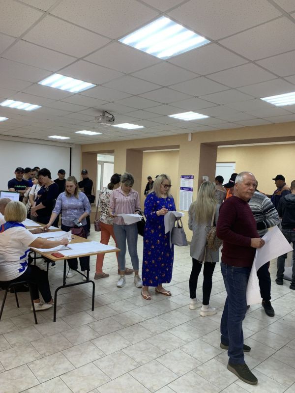 Депутат Госдумы Олег Иванинский отметил высокую активность жителей Беловодска на предварительном голосовании