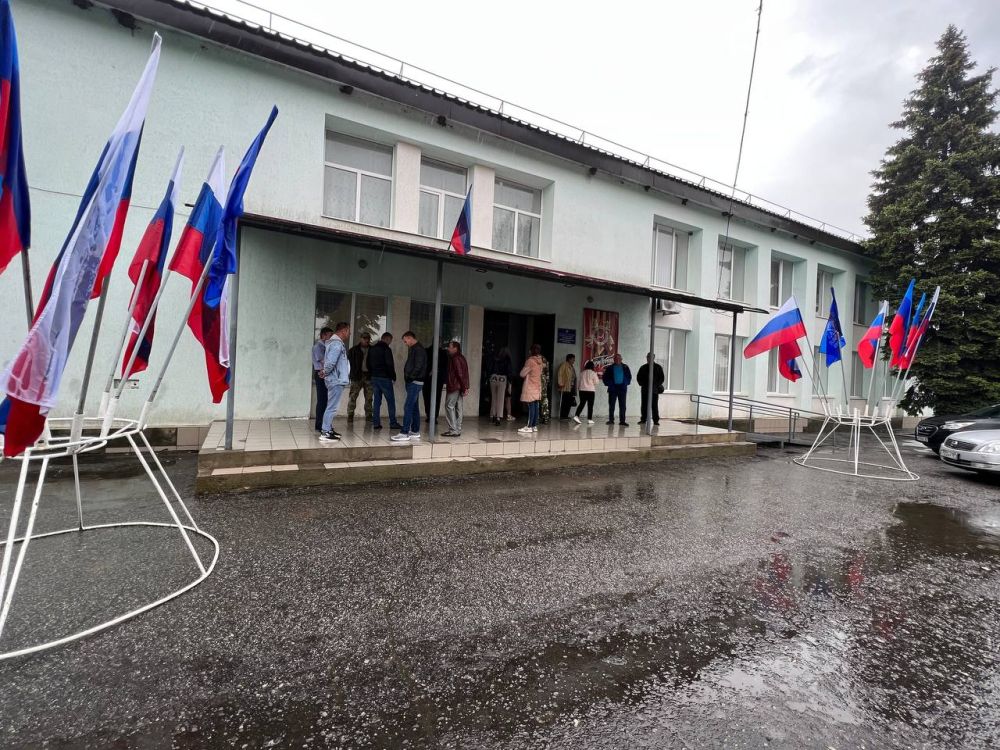 Жители освобожденного Мелового принимают активное участие в предварительном голосовании «Единой России»