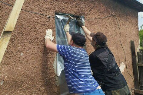 Коммунальщики восстановили поврежденные обстрелом ВСУ газопровод и ЛЭП в Алмазной – мэр