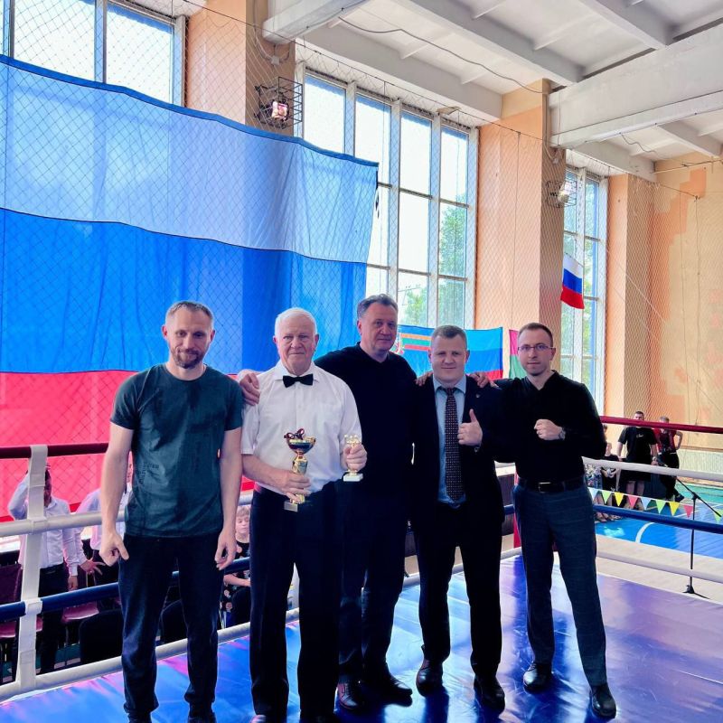 3 июня 2023 года прошел VII турнир по боксу посвященный "Дню защиты детей" среди юношей 13-14 лет г.Антрацит ГУ ЛНР " Спортивный комплекс Антрацит"