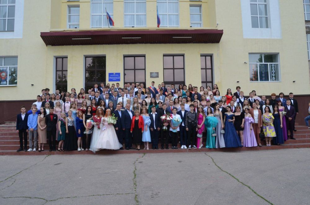 Евгений Морозов: К выпускному балу особое отношение в каком бы возрасте и статусе не находился