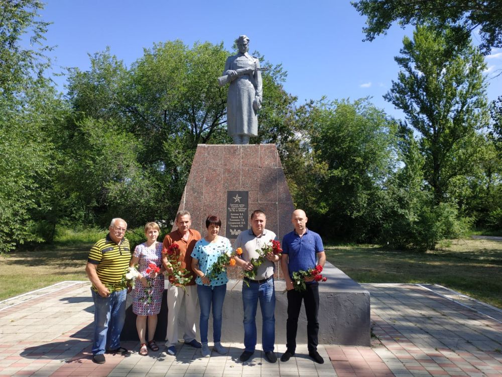 ЗИМОГОРЯНЕ В ДЕНЬ ПАМЯТИ И СКОРБИ ПОЧТИЛИ ПАМЯТЬ ПОГИБШИХ В ГОДЫ ВОВ
