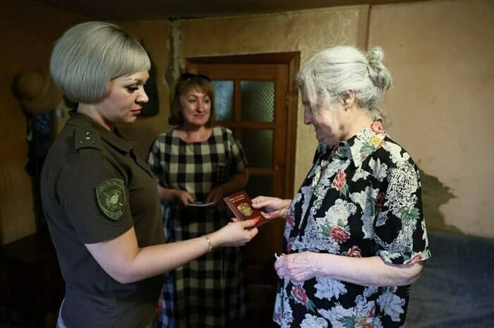 ����� 300 ������������� ������� ��������-���������� ������ �������� ���������� ��������