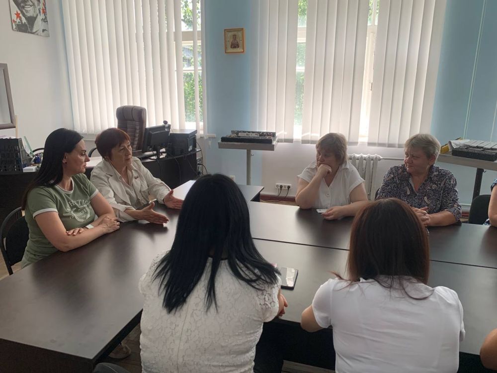 �������� ������: 10 ���� ������� ������� � ����������� ������������� �������� ����� ����� �������� �.�. �������