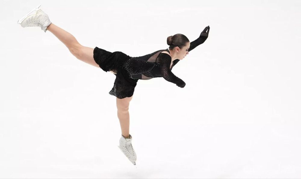 ��������� ������ �� ������� � �������� ������� ������� � 1 �� 4 ������� � �����-����������, ���������� �� ����������� ����� ��������� ��������� ������� �� ������� ������ (�����)