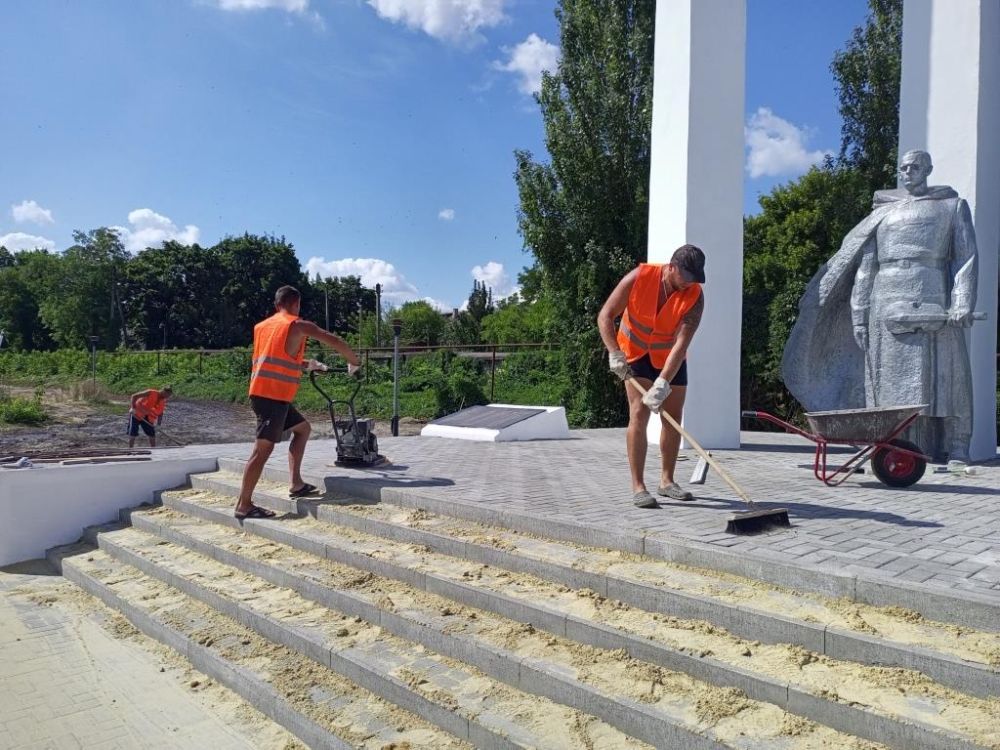 � ������ ���������� � �������������� ����� ����������� �������� � ������� ��������� ���������� ��������-����������������� ������ �� ������������ ��������� ��������� ������ � ������ 50-����� �����