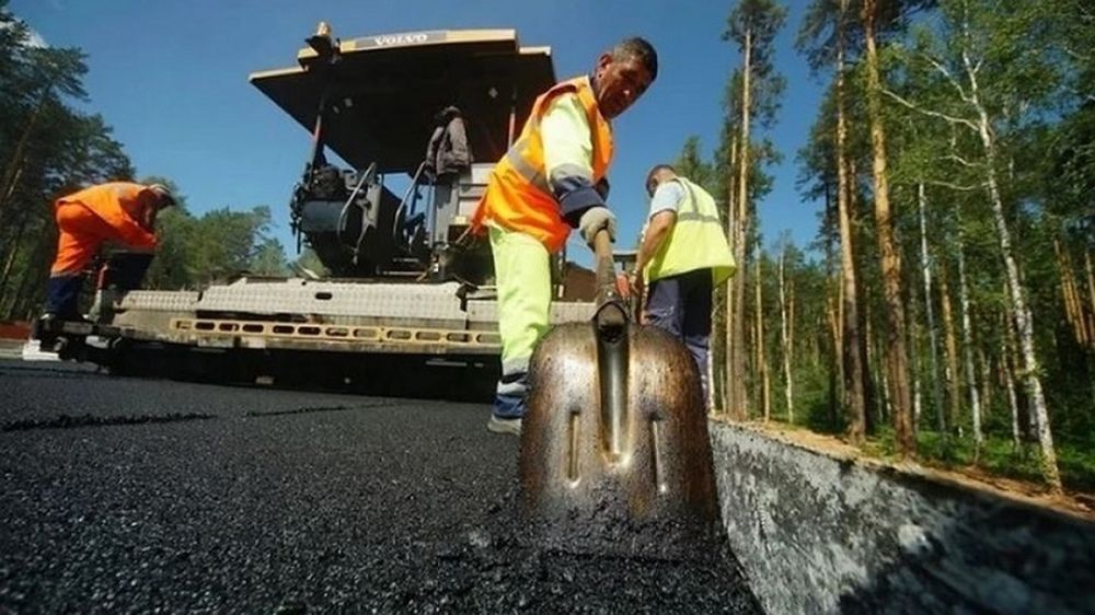 В 2023 году отремонтируют почти 120 километров трассы от Луганска до Донецка