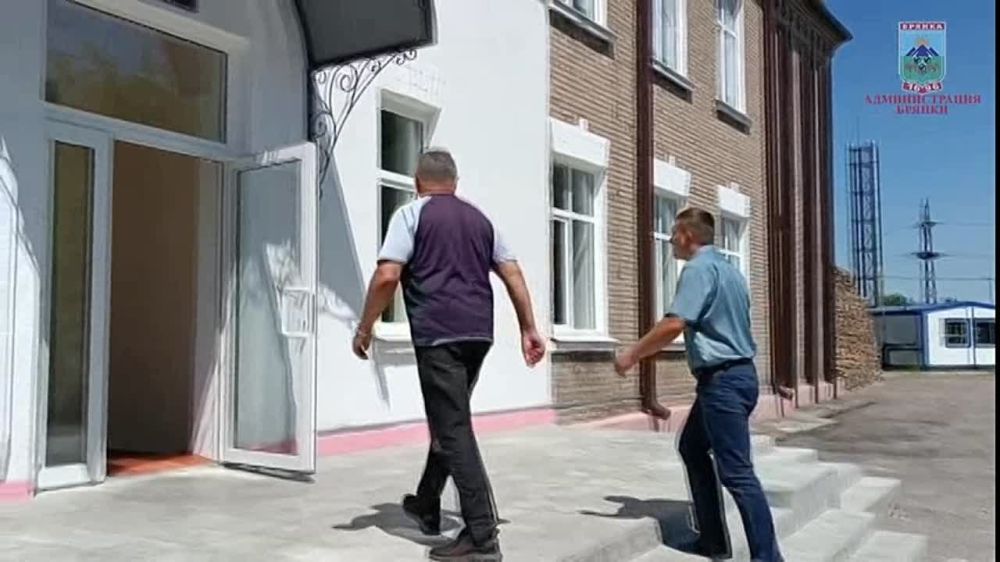 25 июля Секретарь Брянковского местного отделения партии «Единая Россия», Глава Администрации города Брянки Евгений Морозов...