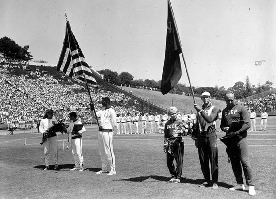 65 ��� � ������� ������ �������� ����� ���� � ���. 28 ���� 1958 ���� �� ������ 172:170 ���������� ������ � ������� ���� ��...