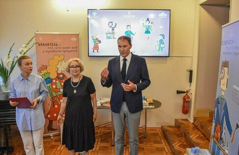 Музей-заповедник "Петергоф" открыл детский центр в Музее истории Луганска