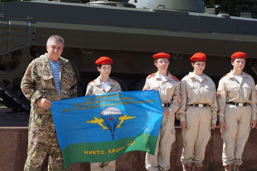 "Никто , кроме нас!". Братство «голубых беретов», известное своей мощью и эффективностью в решении сложных боевых задач, давно завоевало всенародную славу и уважение