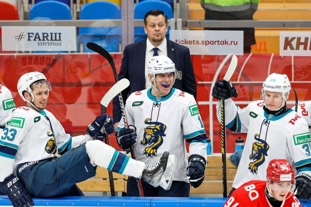 �� ����� ������� ������ ��� ������� ������ �� ������� Sochi Hockey Open