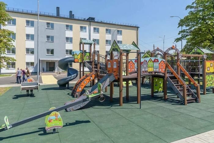 Хуснуллин проинспектировал работу регионов-шефов в Краснодоне