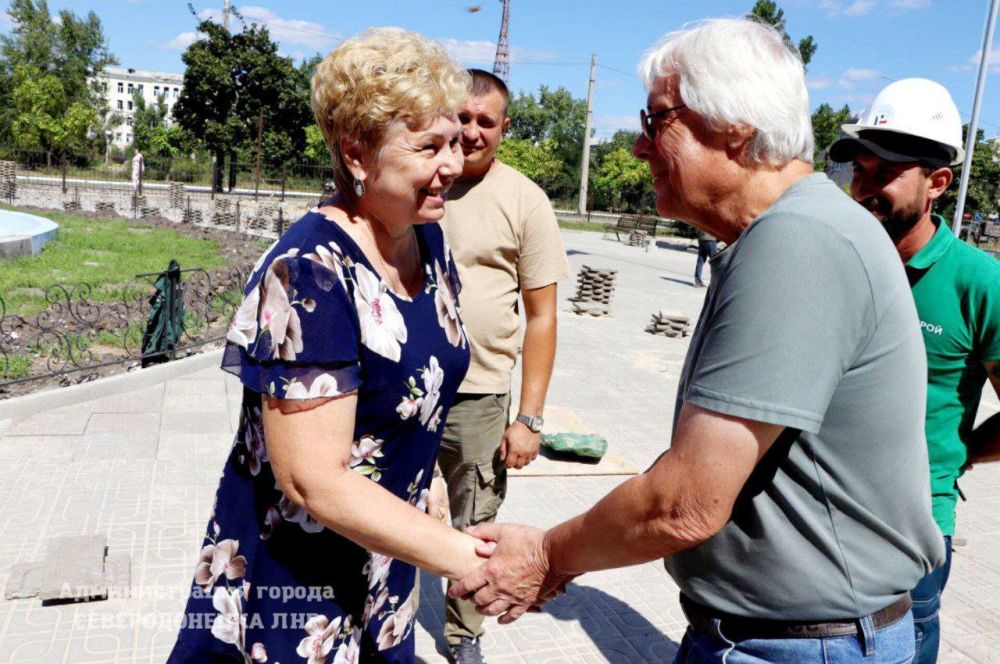 Сенатор Российской Федерации в ЛНР Ольга Бас посетила социальные объекты Северодонецка вместе с Главой Администрации города Николаем Моргуновым