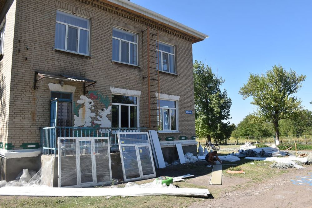 ����� ������� ��� ����� 50 ������������� � ���������� �����-���� �17 ������� ������ ����������������� �������� � ����������� ����������