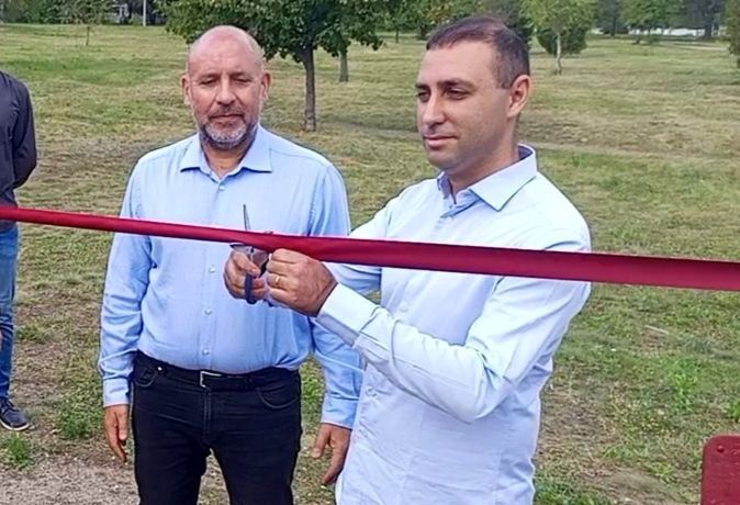 23 ������� ��� ���������� ������������� ������ �������� � �������������� ���������-��������� ������� ��� ���������� ����, �������� ����������� ������� �������� � 60-� �����������