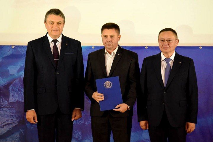 �� ������ � �������������, ������� � ����������: ������ �������� �������� �������� ���