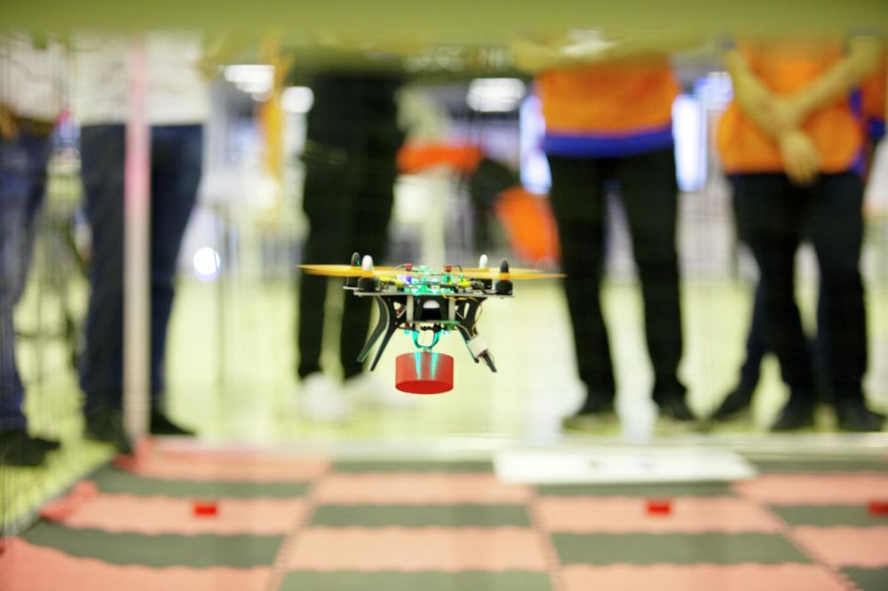 Чемпионат робототехники собрал в Красноярске более 50 команд из 14 регионов