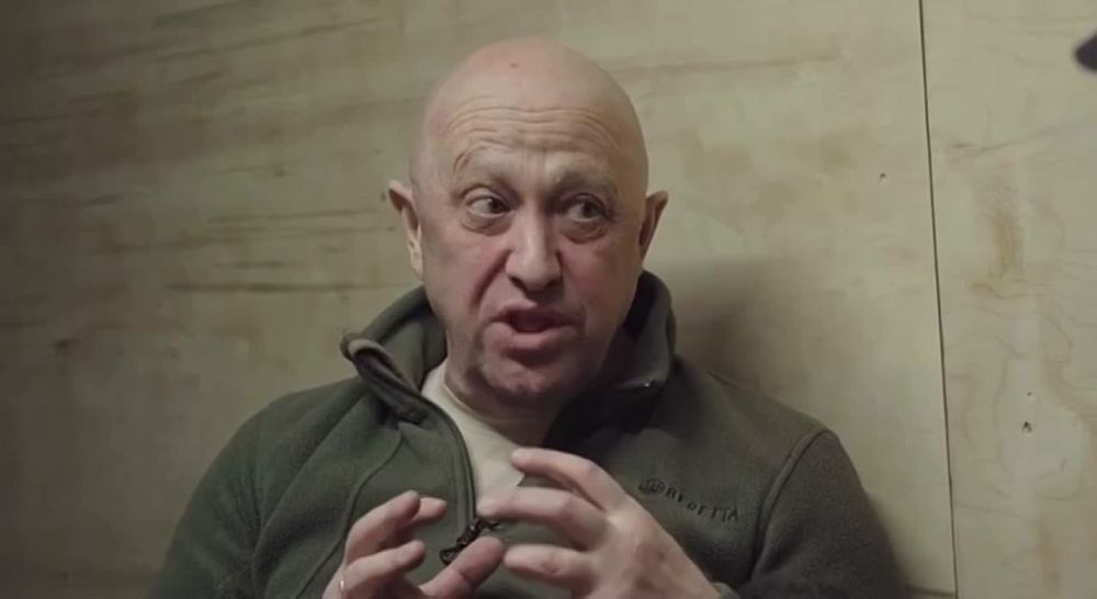 Олег Попов: «Если сегодня не отрегулировать эти винтики, то самолёт рассыпется в воздухе», — Пригожина о положении дел в стране