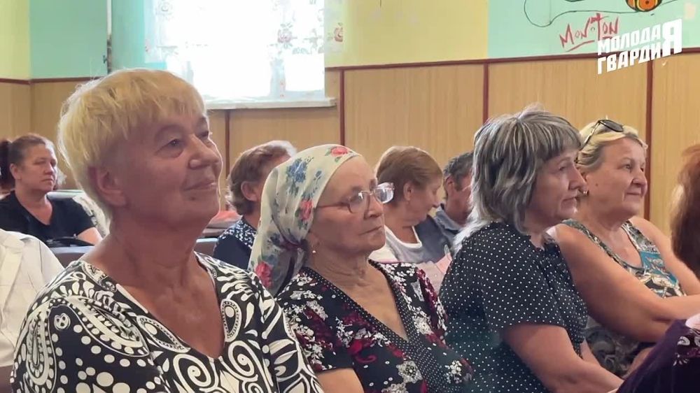 «Молодая Гвардия», «Единая Россия» и фонд «Ридовка помогает!» организовали патриотический концерт для жителей села Сиротино Северодонецкого района ЛНР