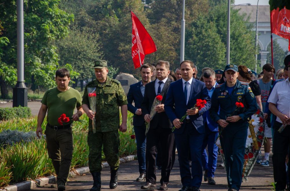 2 �������� ������� �������� ��������� ����: 80-����� ������������ ������ �� �������-���������� �����������