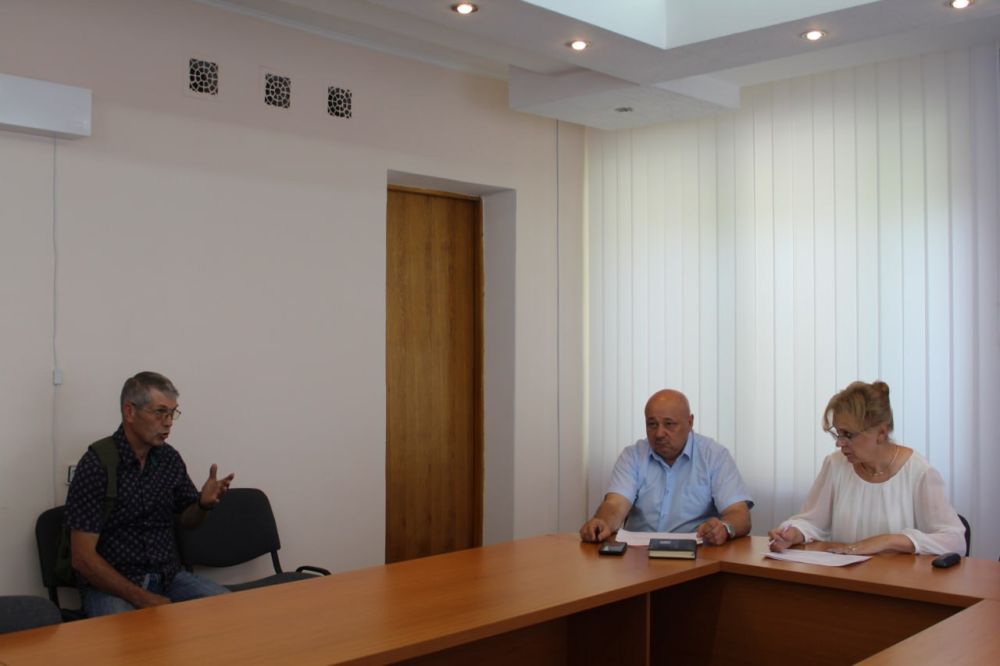 � ������ ������� ������ ��������� ����� �������, ������� ������� ����� ������������� �. �������� ��� �������� �������� ��������� � ������ ������������ ����� ������������� �. �������� �������� ��������