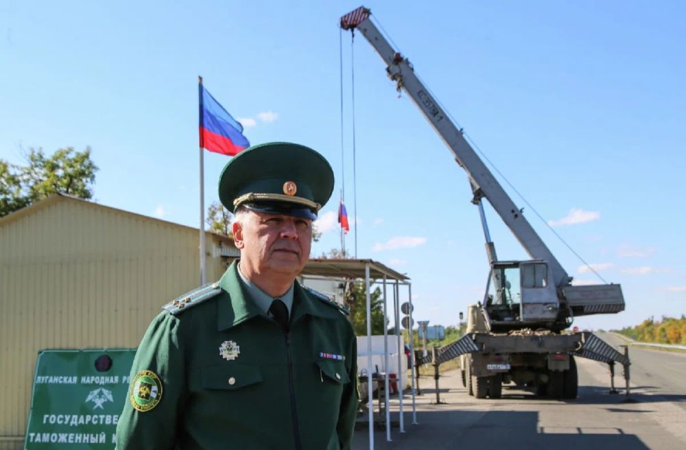 Сын в больнице: В ЛНР в результате теракта пострадала семья начальника таможни