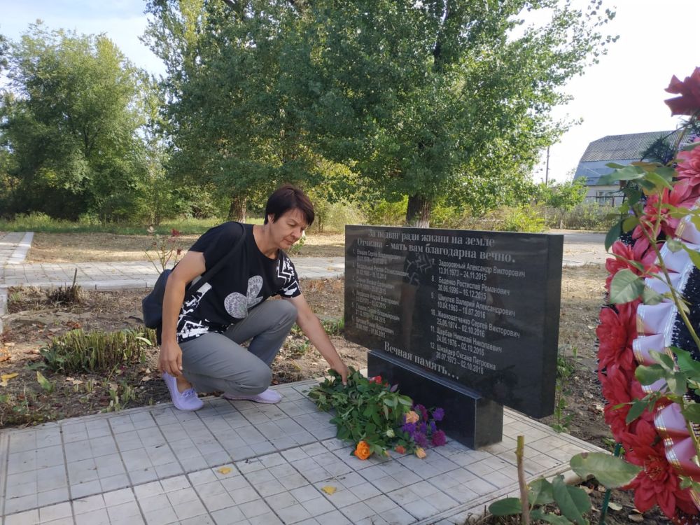 В Зимогорье почтили память неизвестного солдата – защитника Луганской Народной Республики