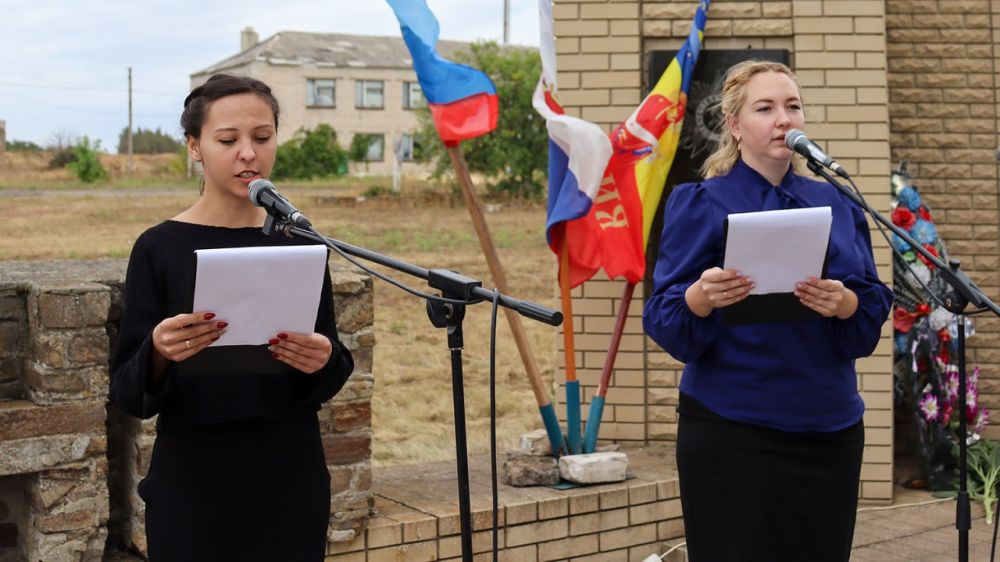 В Антраците и Антрацитовском районе почтили память Неизвестных защитников нашей Родины